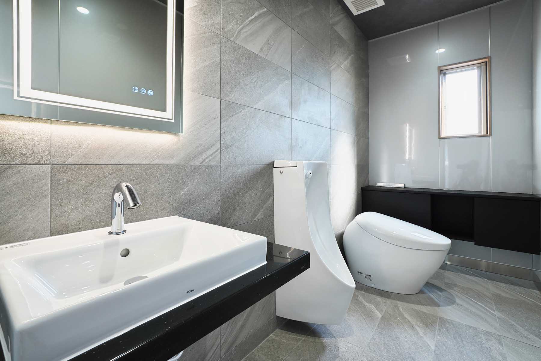 三宅設備工業株式会社 トイレ