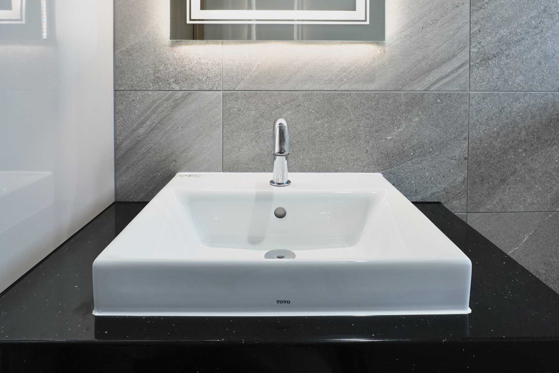 三宅設備工業株式会社 トイレ