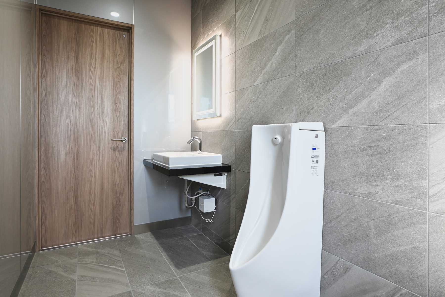 三宅設備工業株式会社 トイレ