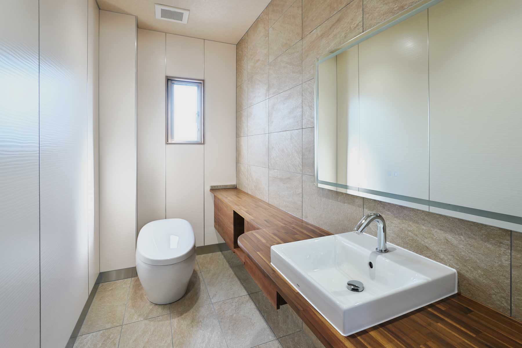 三宅設備工業株式会社 トイレ